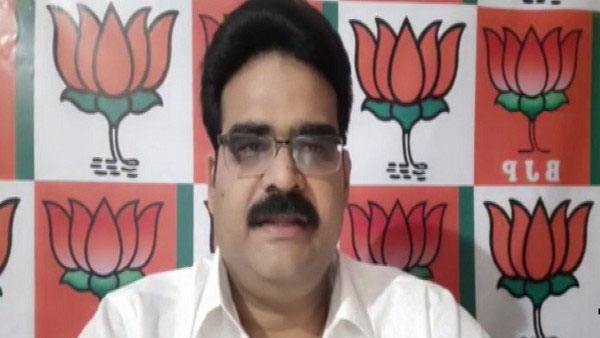 కిల్ అమరావతి అంటున్న జగనన్న .. ప్లాట్ల అమ్మకంతో భూంఫట్