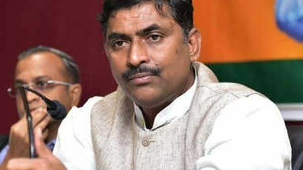 కేసీఆర్‌ను జైలుకు పంప‌డం ఖాయం