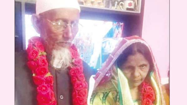 పెళ్లి చేసుకోవాలని డిసైడ్ అయిపోయారు పెళ్లి చేసుకోవాలని డిసైడ్ అయిపోయారు