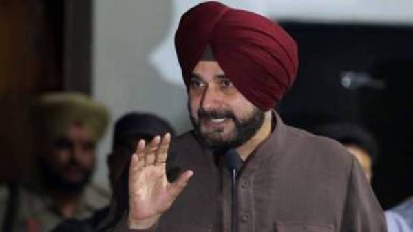  2. 5 ల‌క్ష‌ల ఉద్యోగాలు ఇవ్వ‌కుంటే రాజ‌కీయాల నుంచి తప్పుకుంటా..