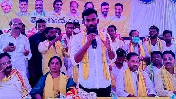 రాప్తాడులో మారిన ఈక్వేషన్లు..