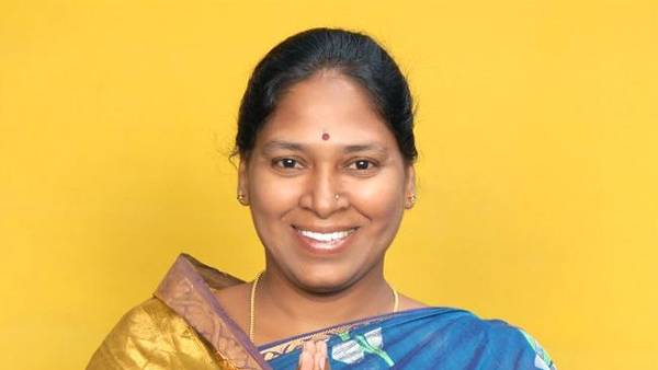 లోకేష్ స్విమ్మింగ్ పూల్ ఫోటోలు చూస్తే మహిళల పట్ల వారి దృష్టి అర్ధమవుతుంది