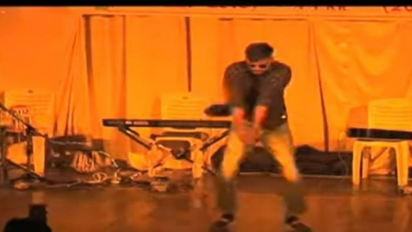 ఫంక్షన్‌లలో స్టెప్పులు