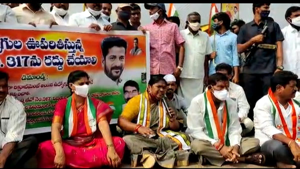 బీజేపీ, టీఆర్ఎస్ పార్టీల డ్రామాలు ఆపాలన్న ఎమ్మెల్యే సీతక్క బీజేపీ, టీఆర్ఎస్ పార్టీల డ్రామాలు ఆపాలన్న ఎమ్మెల్యే సీతక్క