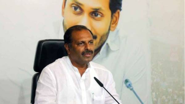పక్కనే ఉన్న తెలంగాణ రాష్ట్రం ఇంత పీఆర్సి ఇచ్చిందా?