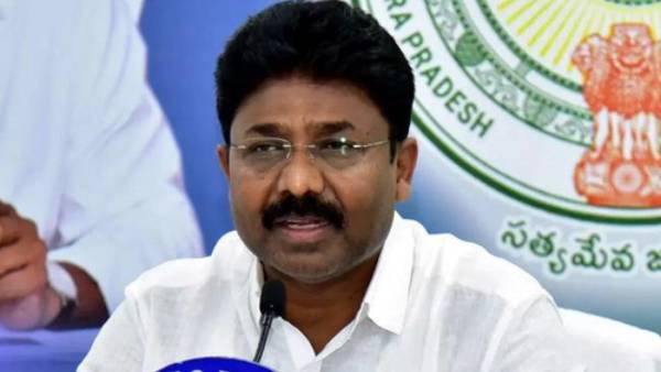 ఉద్యోగుల ఆందోళ‌న చేయాల్సిన అవ‌స‌ర‌మేంటి?