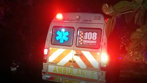 అర్దరాత్రి రెడ్ హ్యాండెడ్ గా పట్టుకుని ? అర్దరాత్రి రెడ్ హ్యాండెడ్ గా పట్టుకుని ?