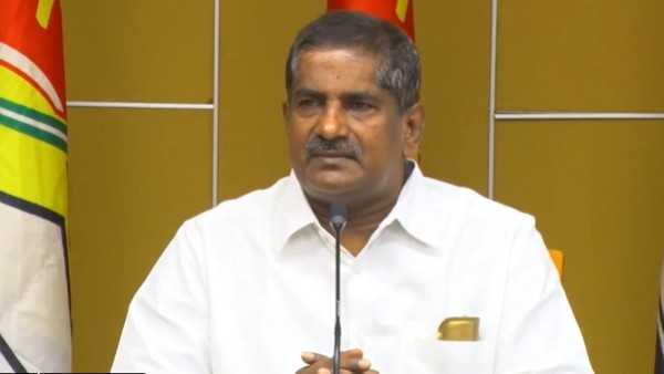 ప్రజలను మోసం చేసినట్టు ఉద్యోగులను మోసం చేస్తున్న జగన్ ప్రజలను మోసం చేసినట్టు ఉద్యోగులను మోసం చేస్తున్న జగన్