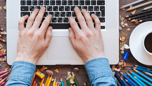 ప్రముఖ సాఫ్ట్ వేర్ కంపెనీలో టెక్కీ ప్రముఖ సాఫ్ట్ వేర్ కంపెనీలో టెక్కీ