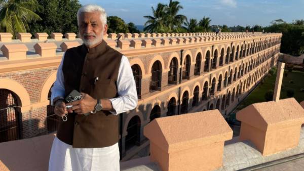  స్కూబా డైవింగ్‌తో..