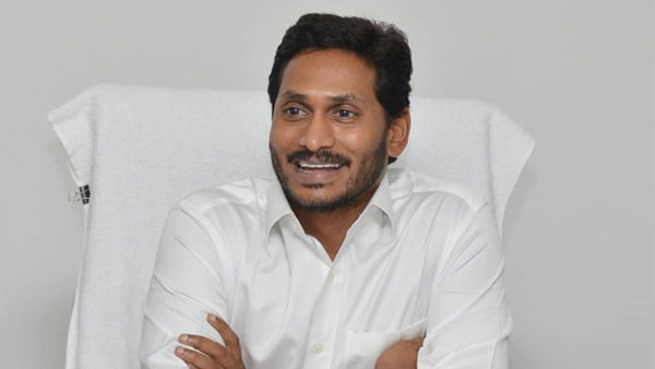 ఫోన్ చేసిన వైఎస్ జగన్..