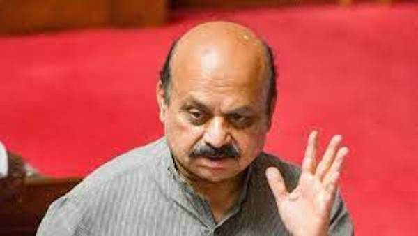 హైకోర్టు ఎంట్రీతో నోటీసులు