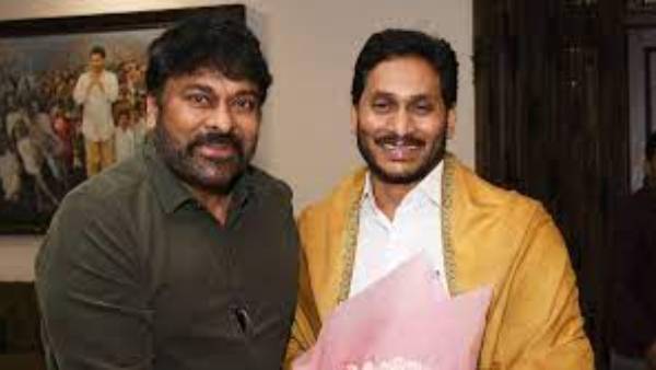 సీఎం మాత్రం చిరంజీవి పైనే నమ్మకంతో సీఎం మాత్రం చిరంజీవి పైనే నమ్మకంతో