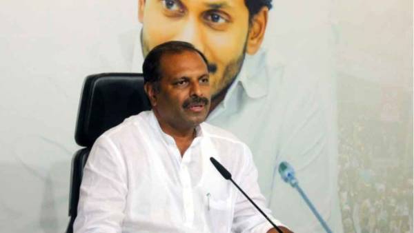  అవినాష్ రెడ్డి మా ఎంపీ .. అందుకే వాస్తవాలు ఏమిటి అని అడుగుతున్నాం