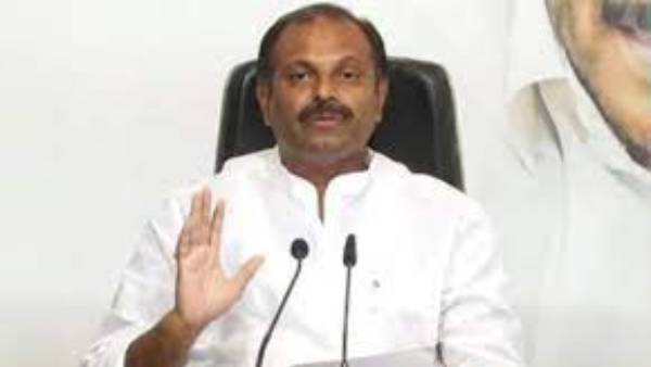 కరకట్ట నివాసాన్ని చంద్రబాబు కుట్రకోటగా మార్చాడు