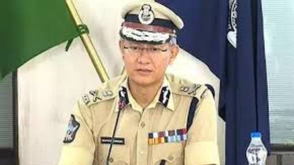 కేంద్రం నుంచి అవార్డులు..