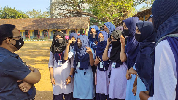 హైకోర్టులో ఈ రోజు విచారణ