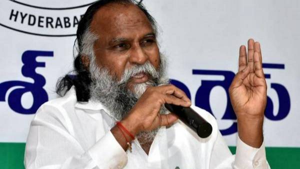 ప్రస్తుతానికి కాంగ్రెస్‌ను వీడటం లేదన్న జగ్గారెడ్డి