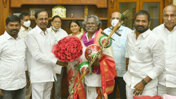 చికాకు పడితే ఎలా మొగిలయ్య గారూ.. చికాకు పడితే ఎలా మొగిలయ్య గారూ..