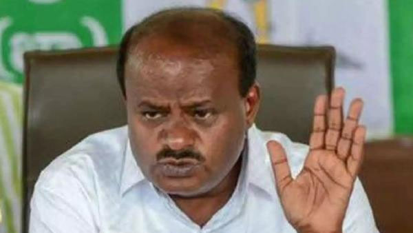 మాజీ సీఎం ఎంట్రీ మాజీ సీఎం ఎంట్రీ