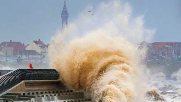  తుపానుతో భారీ నష్టం