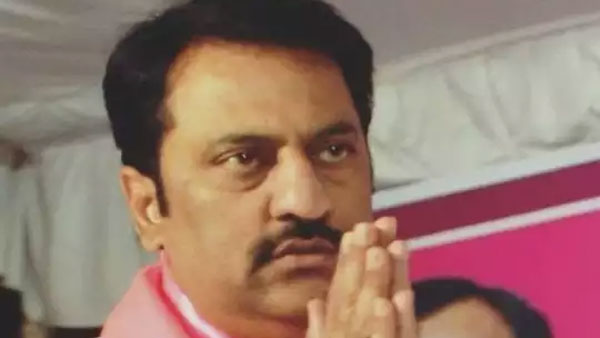 రేవంత్ రెడ్డికి నిలువెల్లా విషం తప్ప విషయ పరిజ్ఞానం లేదు రేవంత్ రెడ్డికి నిలువెల్లా విషం తప్ప విషయ పరిజ్ఞానం లేదు