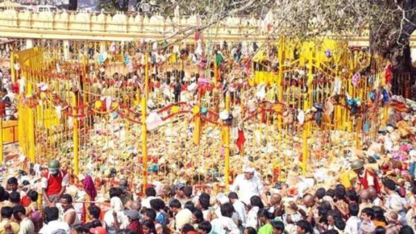 మహారాష్ట్ర నుండి ప్రత్యేక బస్సులు .. ఏర్పాట్లపై సీఎస్, డీజీపీ సమీక్ష మహారాష్ట్ర నుండి ప్రత్యేక బస్సులు .. ఏర్పాట్లపై సీఎస్, డీజీపీ సమీక్ష