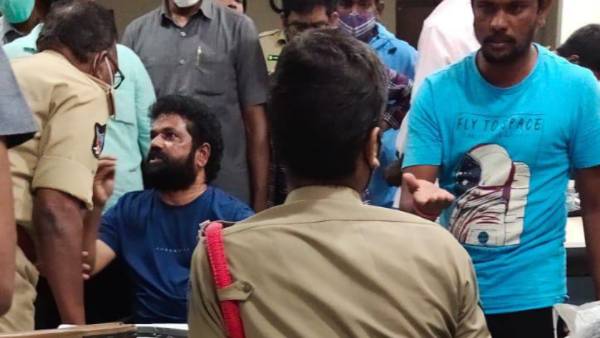 YSRCP MP Nandigam Sureshs followers made ruckus in Krishnalanka police station in Vijayawada YSRCP MP Nandigam Sureshs followers made ruckus in Krishnalanka police station in Vijayawada