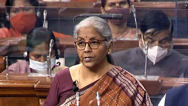 దేశవ్యాప్తంగా వంద కార్గో టెర్మినల్స్‌ నిర్మించబోతున్నామన్న నిర్మల సీతారామన్