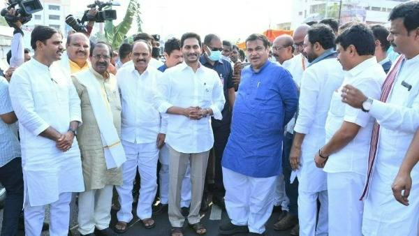  ఇప్పటికీ గడ్కరీతో సంబంధాలు