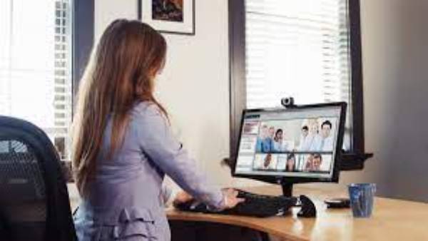  ఆఫ్ లైన్ తరగతులకు హాజరుకానని తల్లిదండ్రులతో గొడవ