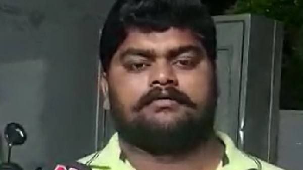 ఎస్పీని కోరా..