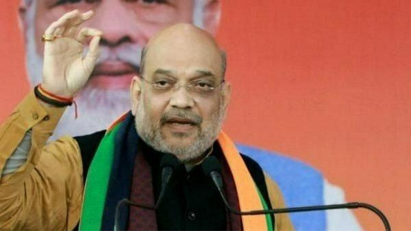 అఖిలేష్ నల్లకద్దాలతో చూస్తున్నారు అందుకే..: అమిత్ షా