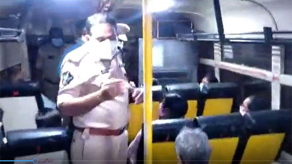 ఫలించని చర్చలు.. ఫలించని చర్చలు..
