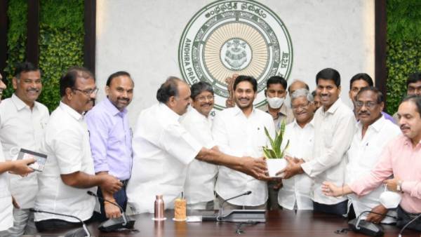 ఒక్కటిగా ముందుకు సాగుదాం