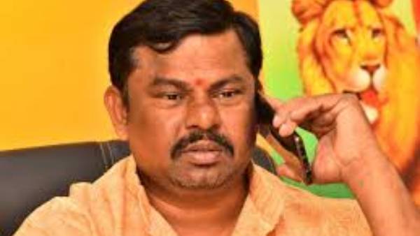  అంబేద్కర్ రాజ్యాంగాన్ని మార్చే దమ్ము కేసీఆర్ కు లేదు