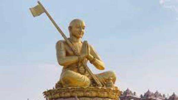 బంగారు విగ్రహం చుట్టూ బుల్లెట్ ప్రూఫింగ్ పనులు, ప్రస్తుతం సందర్శన నిలిపివేత బంగారు విగ్రహం చుట్టూ బుల్లెట్ ప్రూఫింగ్ పనులు, ప్రస్తుతం సందర్శన నిలిపివేత