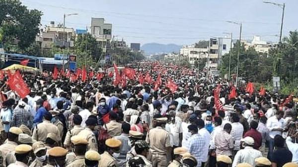 ఎమ్మెల్సీల మద్దతు..డిమాండ్లు ప్రస్తావన