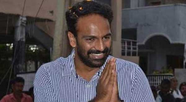 జిల్లాకు ఆయన పేరు పెడితే సంతోషిస్తా