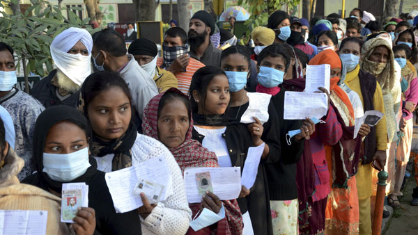 గెలుపుపై ఎవరి లెక్క‌లు వారివి..