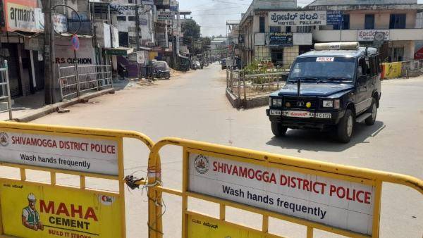  రాళ్ల వర్షం..... దుమ్ములేపేశారు