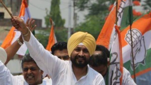  సీఎం మీద కేసు నమోదు చేసిన పోలీసులు