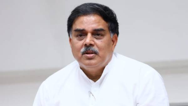  సాయం పొందే మత్స్యకారుల్లో ఇంత కోతా? సీఎం జగన్ చిత్తశుద్ది లేదన్న మనోహర్