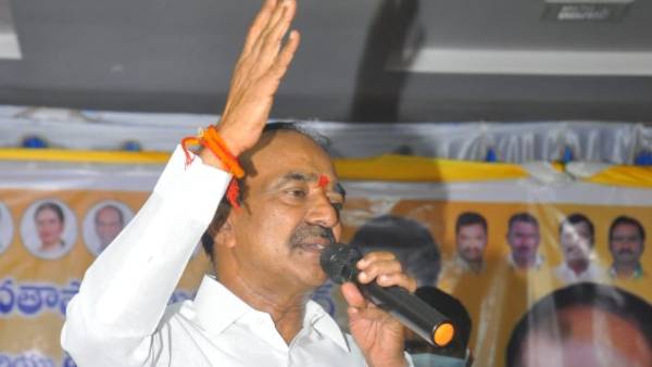 పదవుల కంటే ఆత్మగౌరవం గొప్పది.. ఎమ్మెల్యే పదవిని కేసీఆర్ మొఖం మీద కొట్టానన్న ఈటల పదవుల కంటే ఆత్మగౌరవం గొప్పది.. ఎమ్మెల్యే పదవిని కేసీఆర్ మొఖం మీద కొట్టానన్న ఈటల