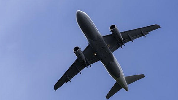 కోవిడ్ నిబంధనలను సడలించిన ప్రభుత్వం.. కొత్త మార్గదర్శకాలు ఇవే