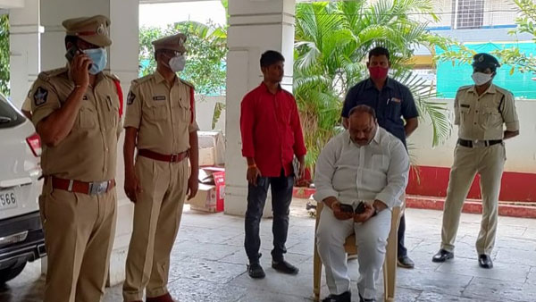 ప్రజాస్వామ్యంలో ఉన్నామా? ఆటవిక సమాజం లో ఉన్నామా? అచ్చెన్న ఫైర్