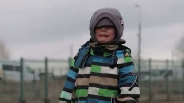 పొలాండ్ వెళుతుండగా..