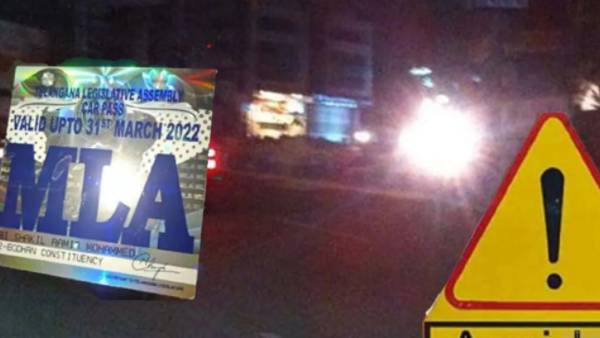  థార్ కారు..