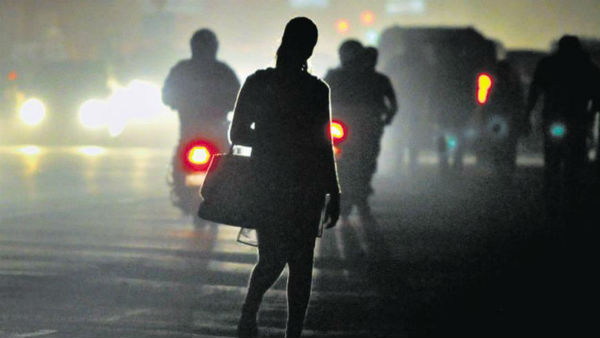  భర్తకు బెండ్ తీస్తే మ్యాటర్ లీక్