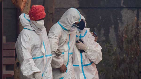 చైనా ఎకానమీకి అంతరాయం కలుగకుండా చర్యలు .. అయినా పెరుగుతున్న కేసులతో లాక్ డౌన్